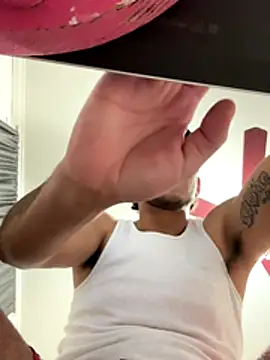 Snapshot of StrokingDaddy4 chatting on 10-22-25, 12:16 StrokingDaddy4 online show from 10-22-25, 12:16