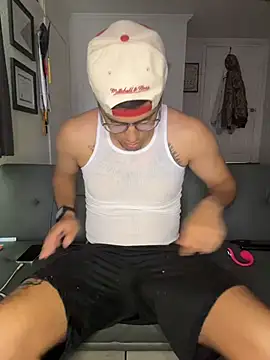 Snapshot of StrokingDaddy4 chatting on 11-15-25, 09:54 StrokingDaddy4 online show from 11-15-25, 09:54