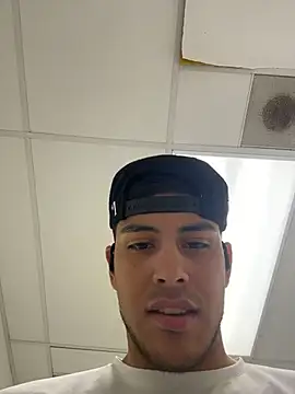 Snapshot of StrokingDaddy4 chatting on 11-28-25, 11:29 StrokingDaddy4 online show from 11-28-25, 11:29