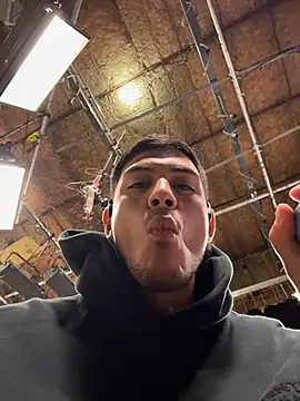 Snapshot of StrokingDaddy4 chatting on 12-03-25, 11:30 StrokingDaddy4 online show from 12-03-25, 11:30