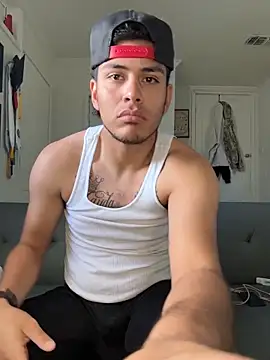 Snapshot of StrokingDaddy4 chatting on 12-13-25, 07:53 StrokingDaddy4 online show from 12-13-25, 07:53