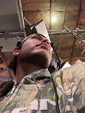 Snapshot of StrokingDaddy4 chatting on 12-17-25, 11:38 StrokingDaddy4 online show from 12-17-25, 11:38