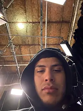 Snapshot of StrokingDaddy4 chatting on 01-07-26, 11:23 StrokingDaddy4 online show from 01-07-26, 11:23