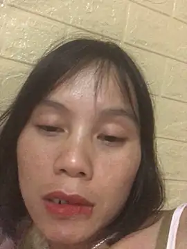 Snapshot of QuingLin chatting on 09-27-25, 05:29 QuingLin online show from 09-27-25, 05:29