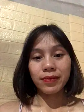 Snapshot of QuingLin chatting on 10-17-25, 05:04 QuingLin online show from 10-17-25, 05:04