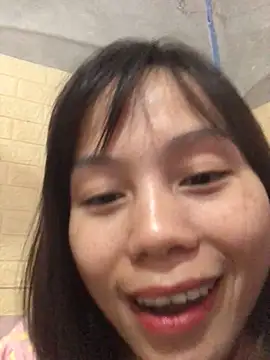 Snapshot of QuingLin chatting on 10-18-25, 05:10 QuingLin online show from 10-18-25, 05:10