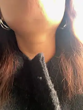 feifei 521 online show from 10-25-25, 06:10