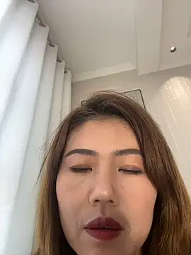 feifei 521 online show from 10-26-25, 12:38