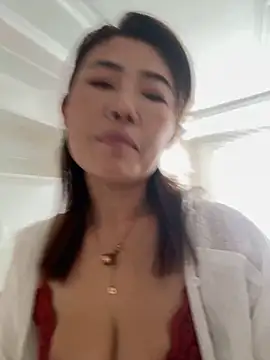 feifei 521 online show from 11-25-25, 02:22