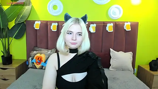 RuthBryant online show from 09-29-25, 01:11