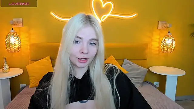 RuthBryant online show from 10-05-25, 01:04