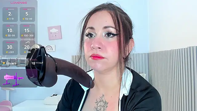 Snapshot of ori_whore chatting on 09-28-25, 03:34 ori whore online show from 09-28-25, 03:34