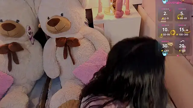 Snapshot of MeganAdamms chatting on 10-24-25, 11:50 MeganAdamms online show from 10-24-25, 11:50