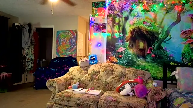 Snapshot of Princess__Kitty__ chatting on 10-10-25, 10:09 Princess  Kitty   online show from 10-10-25, 10:09