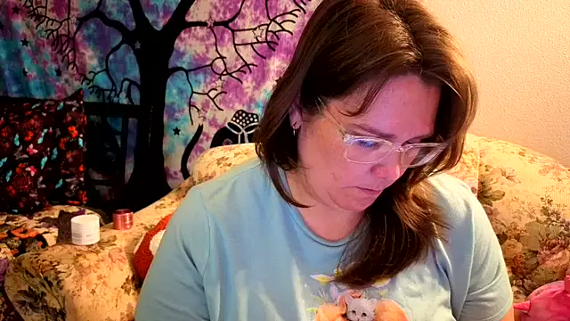 Snapshot of Princess__Kitty__ chatting on 10-16-25, 06:42 Princess  Kitty   online show from 10-16-25, 06:42