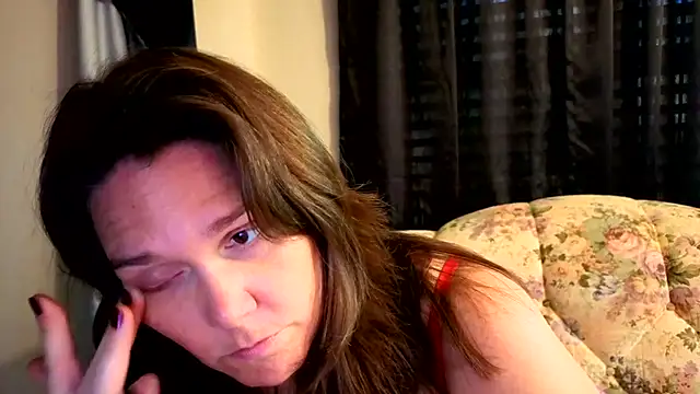 Snapshot of Princess__Kitty__ chatting on 10-27-25, 08:35 Princess  Kitty   online show from 10-27-25, 08:35