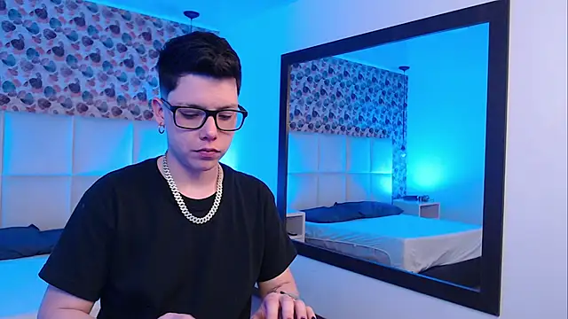 SpencerMontgomery online show from 10-29-25, 07:37