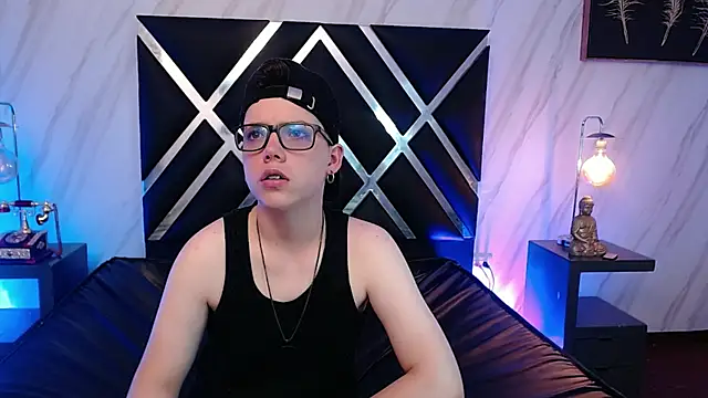 SpencerMontgomery online show from 12-04-25, 07:55