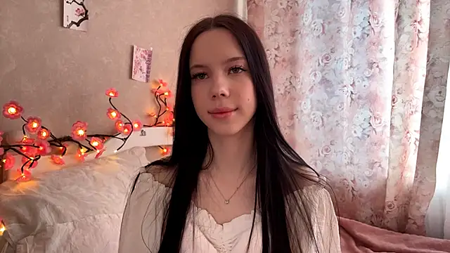 AxyKitten online show from 11-16-25, 10:43