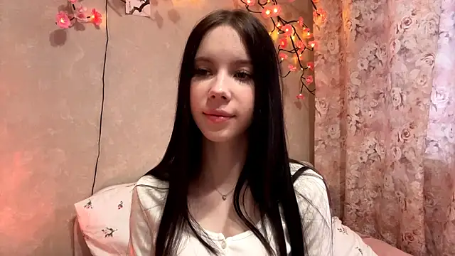 AxyKitten online show from 11-26-25, 12:17