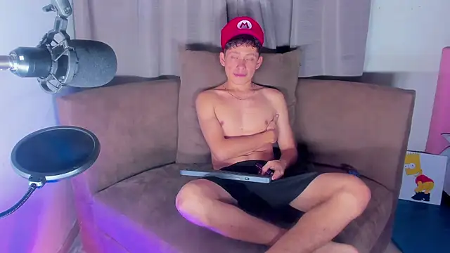 elfernh online show from 09-26-25, 04:49