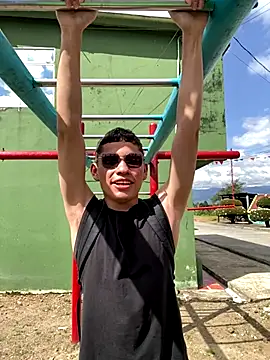 elfernh online show from 12-16-25, 02:55