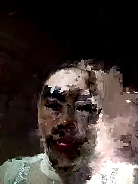 Snapshot of CoMay003 chatting on 09-29-25, 01:44 CoMay003 online show from 09-29-25, 01:44