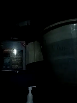 Snapshot of CoMay003 chatting on 10-02-25, 01:40 CoMay003 online show from 10-02-25, 01:40