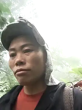 Snapshot of CoMay003 chatting on 10-03-25, 04:53 CoMay003 online show from 10-03-25, 04:53