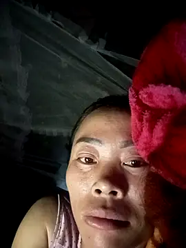 Snapshot of CoMay003 chatting on 10-06-25, 09:18 CoMay003 online show from 10-06-25, 09:18