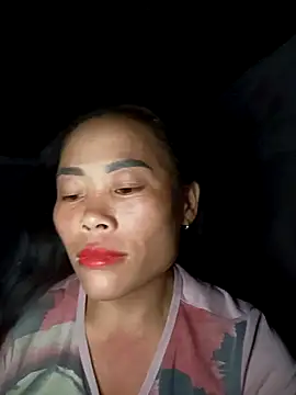 Snapshot of CoMay003 chatting on 10-11-25, 02:26 CoMay003 online show from 10-11-25, 02:26