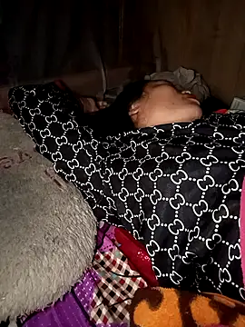 Snapshot of CoMay003 chatting on 10-16-25, 07:26 CoMay003 online show from 10-16-25, 07:26