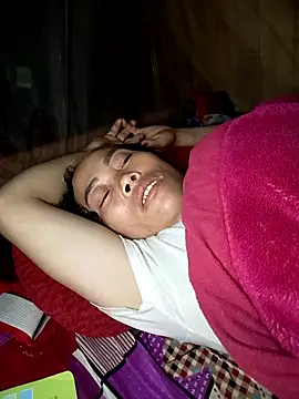 Snapshot of CoMay003 chatting on 10-26-25, 05:52 CoMay003 online show from 10-26-25, 05:52