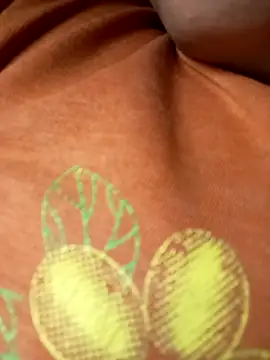 Snapshot of CoMay003 chatting on 10-30-25, 04:52 CoMay003 online show from 10-30-25, 04:52