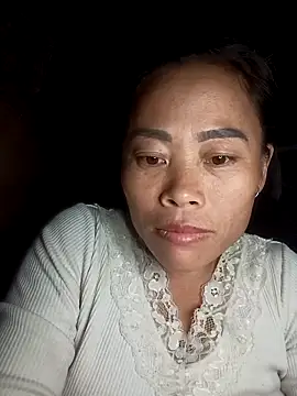 Snapshot of CoMay003 chatting on 11-03-25, 03:24 CoMay003 online show from 11-03-25, 03:24