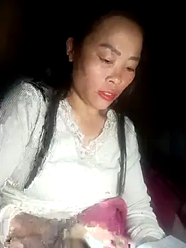 Snapshot of CoMay003 chatting on 11-16-25, 01:49 CoMay003 online show from 11-16-25, 01:49