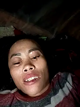 Snapshot of CoMay003 chatting on 11-28-25, 02:09 CoMay003 online show from 11-28-25, 02:09