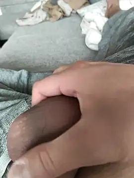 Snapshot of hansvonerotic1 chatting on 10-12-25, 01:21 hansvonerotic1 online show from 10-12-25, 01:21