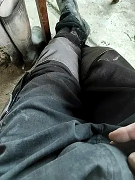 Snapshot of hansvonerotic1 chatting on 10-22-25, 10:37 hansvonerotic1 online show from 10-22-25, 10:37