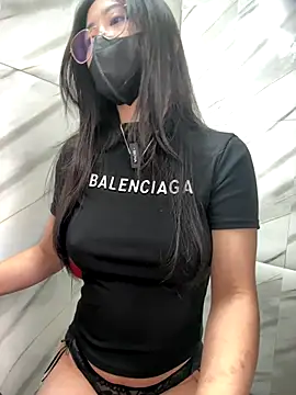 Voyerra g online show from 11-30-25, 03:21