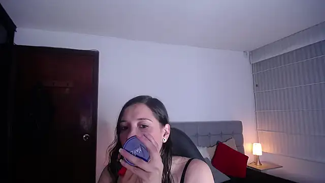 Agatha bellucci  online show from 10-31-25, 04:19