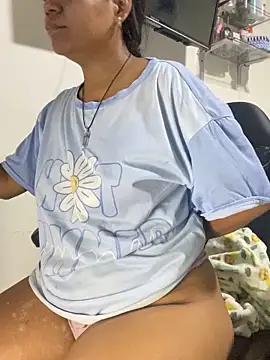 Snapshot of AfricaMart chatting on 10-10-25, 02:10 AfricaMart online show from 10-10-25, 02:10