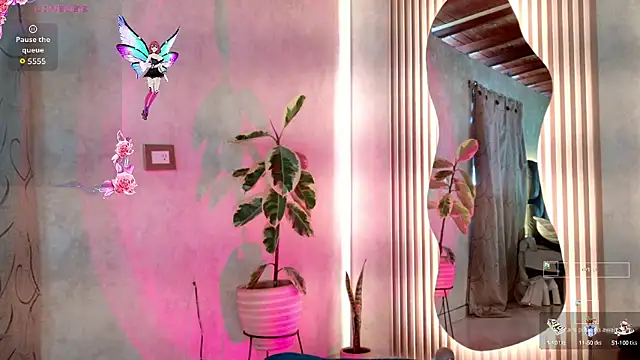 Snapshot of Ice_Princess_ chatting on 09-13-25, 01:00 Ice Princess online show from 09-13-25, 01:00