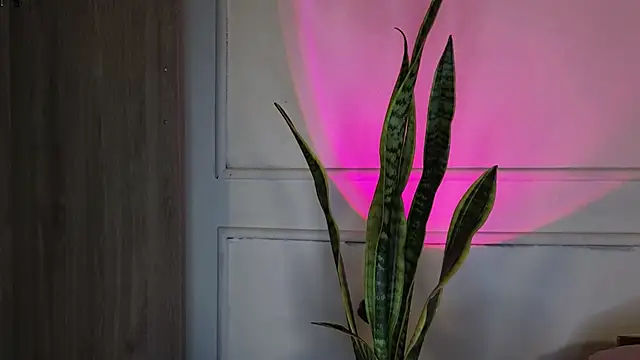 Snapshot of Ice_Princess_ chatting on 10-03-25, 05:26 Ice Princess online show from 10-03-25, 05:26