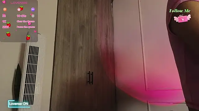 Snapshot of Ice_Princess_ chatting on 11-04-25, 05:12 Ice Princess online show from 11-04-25, 05:12