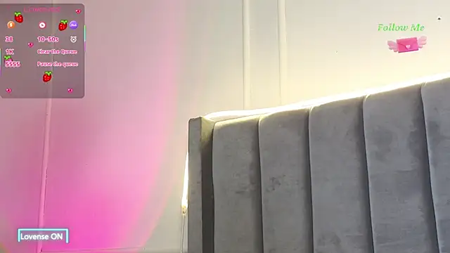 Snapshot of Ice_Princess_ chatting on 11-06-25, 02:18 Ice Princess online show from 11-06-25, 02:18