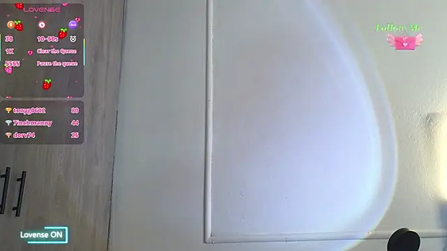 Snapshot of Ice_Princess_ chatting on 11-07-25, 02:28 Ice Princess online show from 11-07-25, 02:28