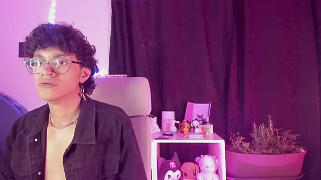 Snapshot of Khada__Jhin4 chatting on 10-11-25, 04:33 Khada  Jhin4 online show from 10-11-25, 04:33