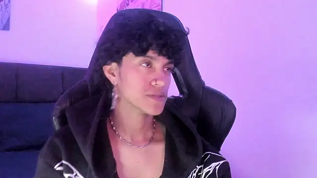 Snapshot of Khada__Jhin4 chatting on 10-13-25, 01:05 Khada  Jhin4 online show from 10-13-25, 01:05