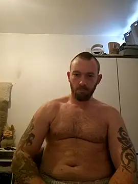 Snapshot of Mikeh609 chatting on 10-23-25, 01:21 Mikeh609 online show from 10-23-25, 01:21